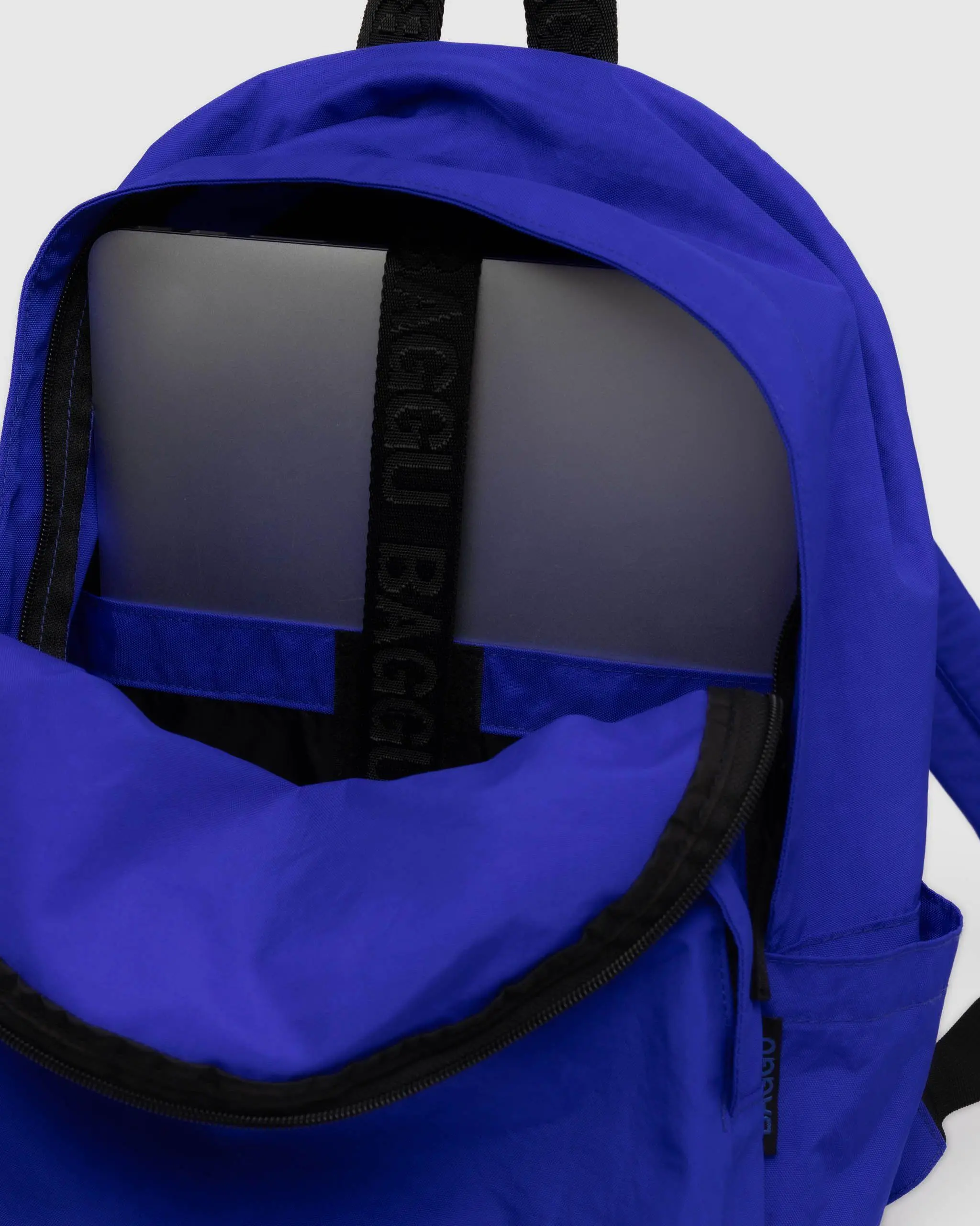 Large Nylon Backpack Lapis - Image 4