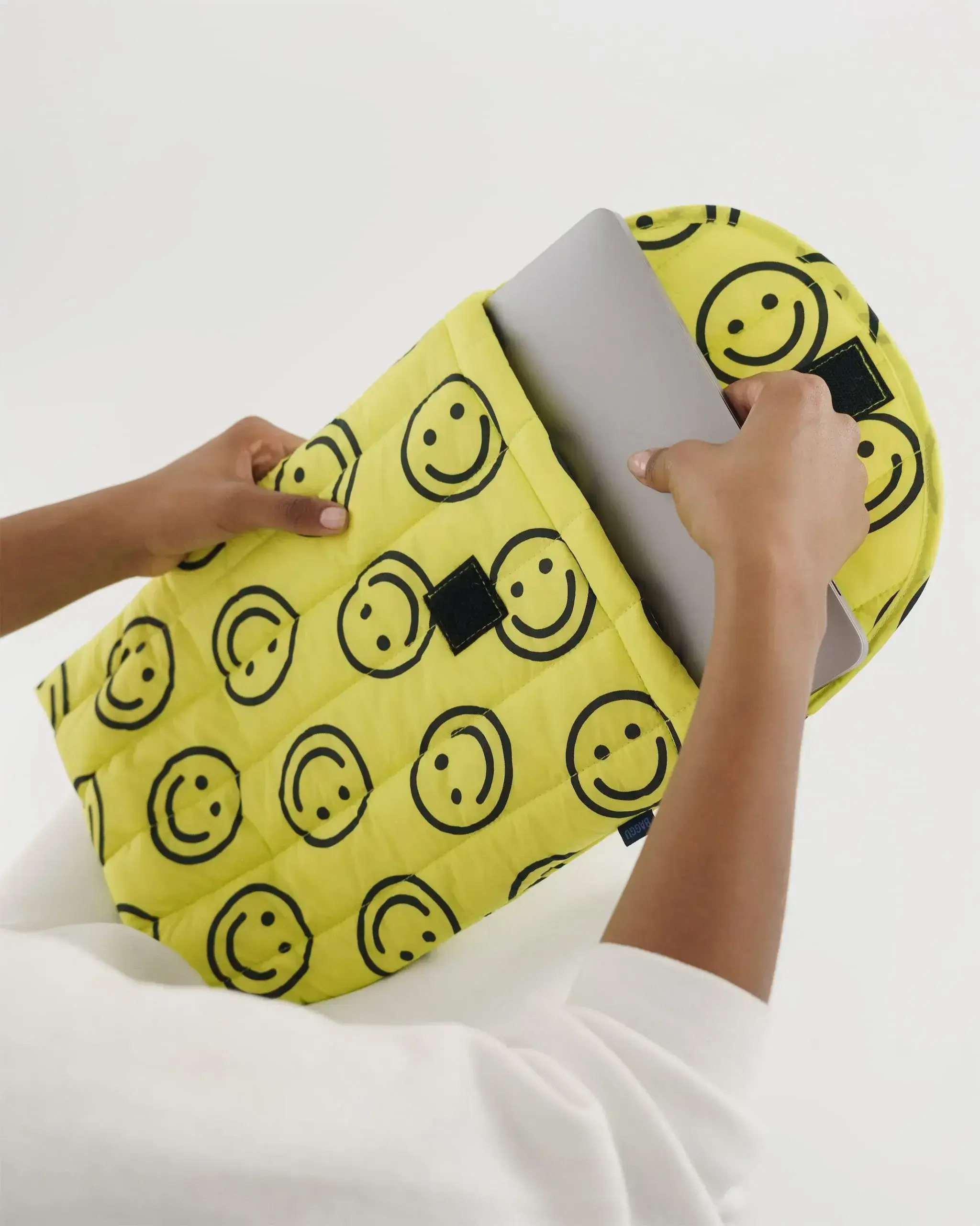 Puffy Laptop Sleeve 16" Yellow Happy - Image 2
