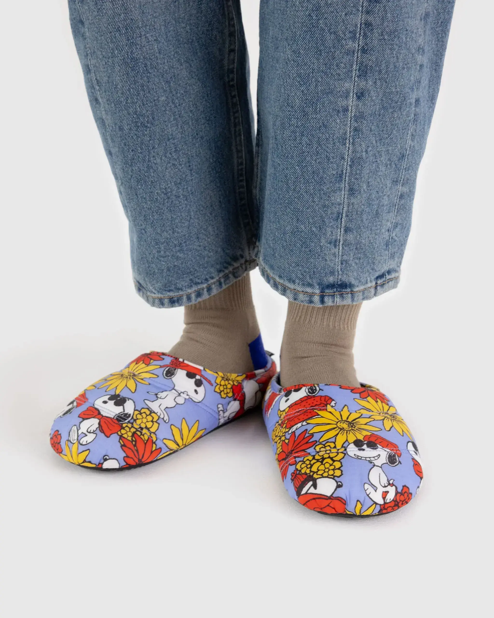 Puffy Slipper Floral Snoopy - Image 2